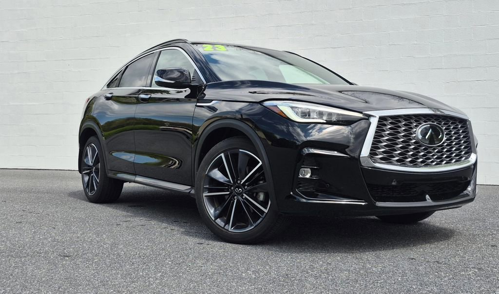 Used 2023 INFINITI QX55 Essential w/ Cargo Package AWD/4WD image 2