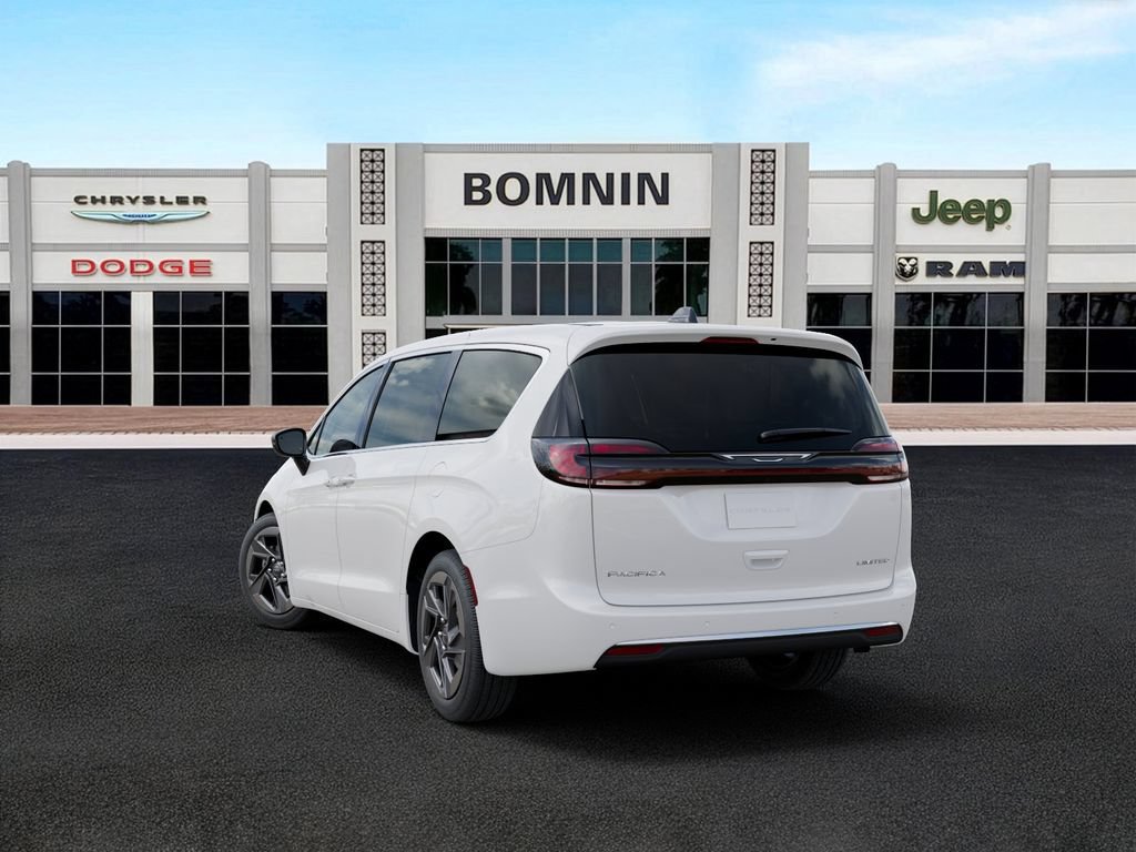 New 2027 Chrysler Pacifica Limited FWD image 3
