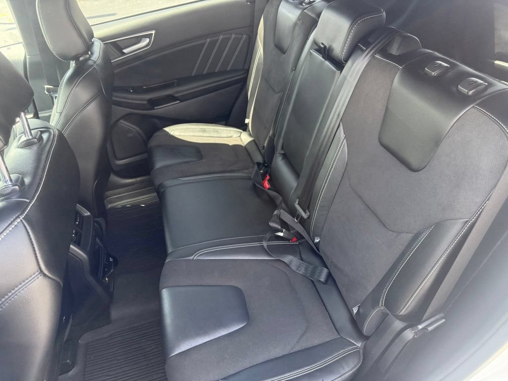 Used 2020 Ford Edge ST w/ Equipment Group 401A AWD/4WD image 43