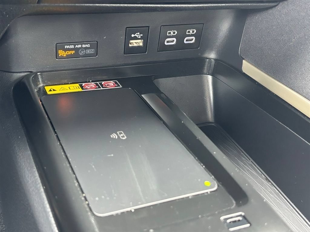 Used 2025 Toyota Camry LE FWD image 21