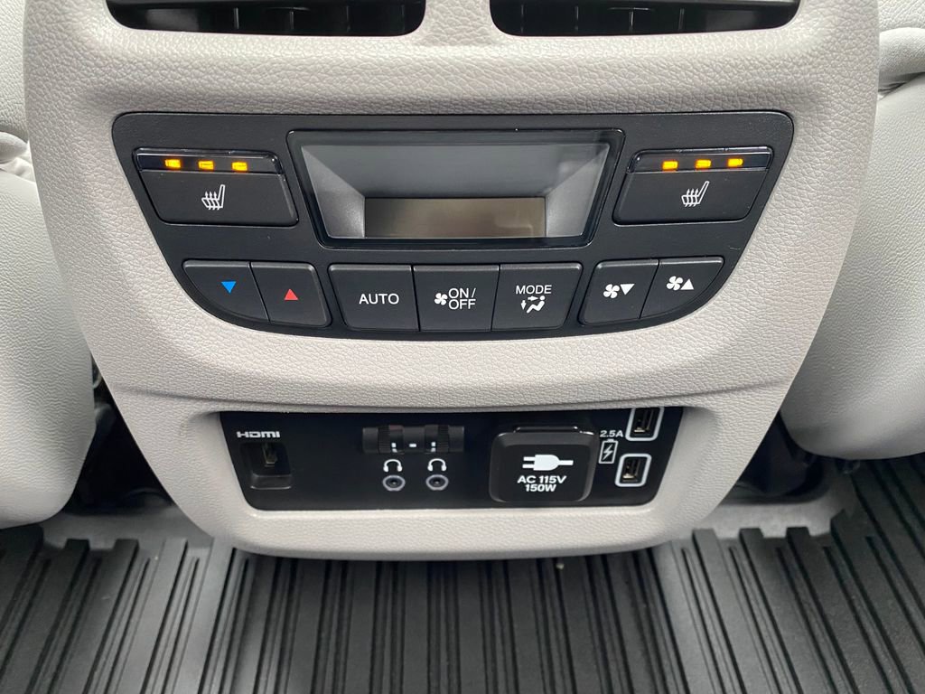 Used 2022 Honda Pilot Touring image 20