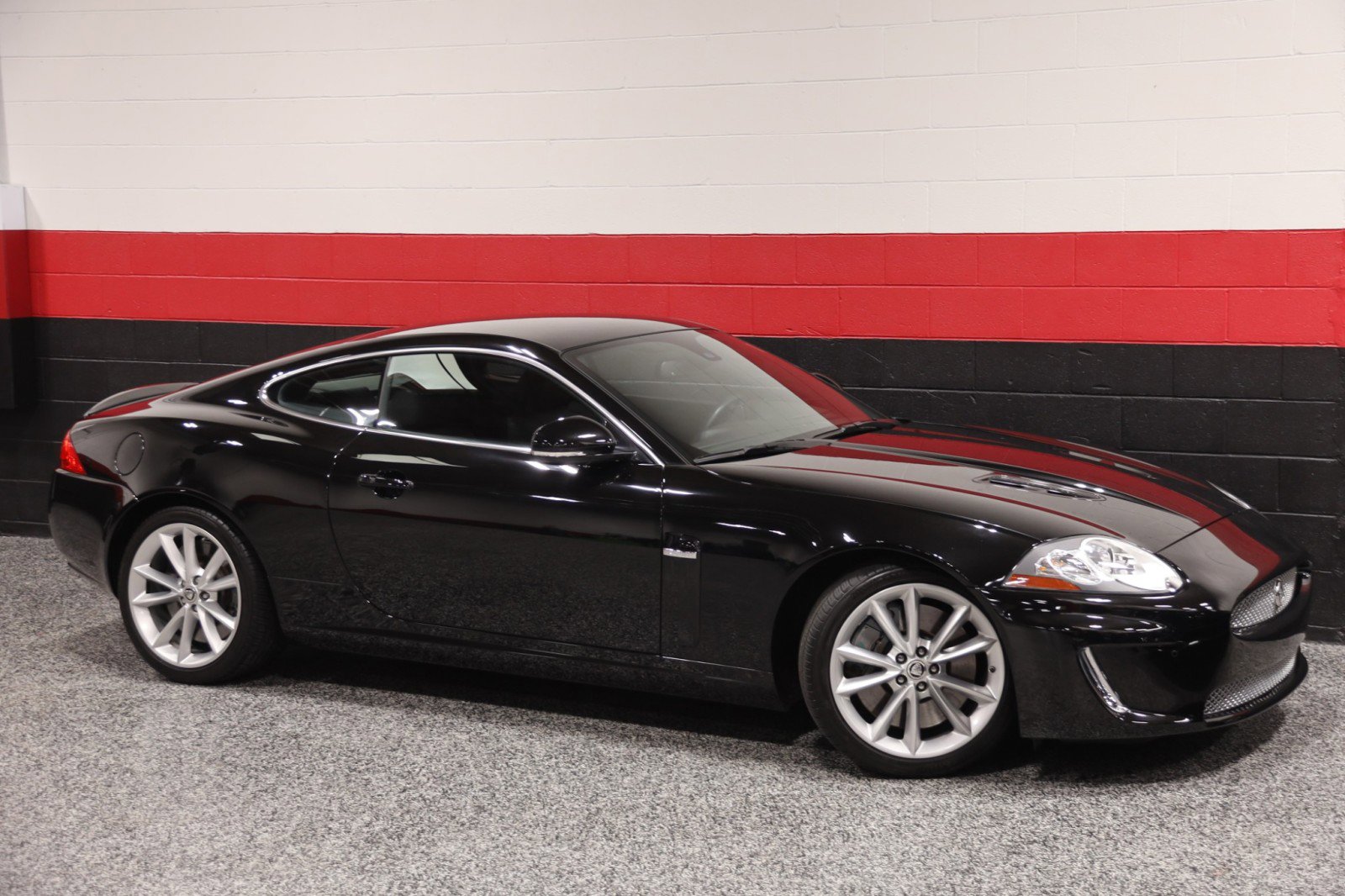 Used 2011 Jaguar XKR R image 2