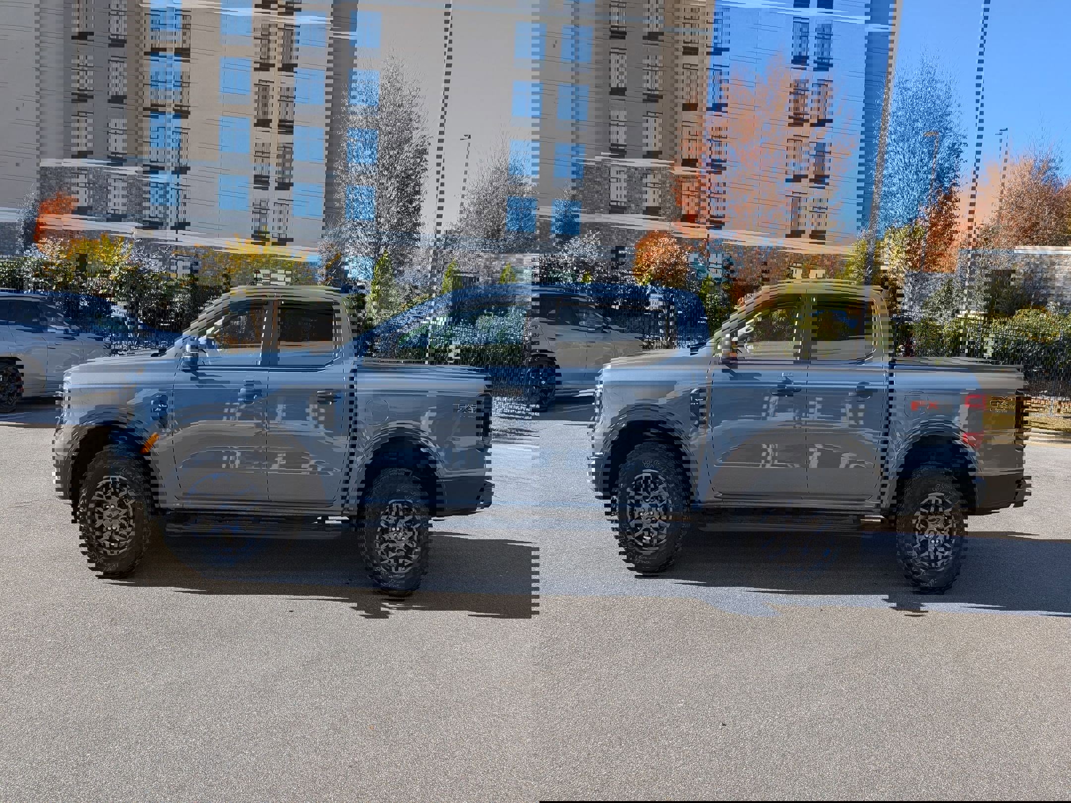 Used 2024 Ford Ranger XLT w/ FX4 Off-Road Package image 6