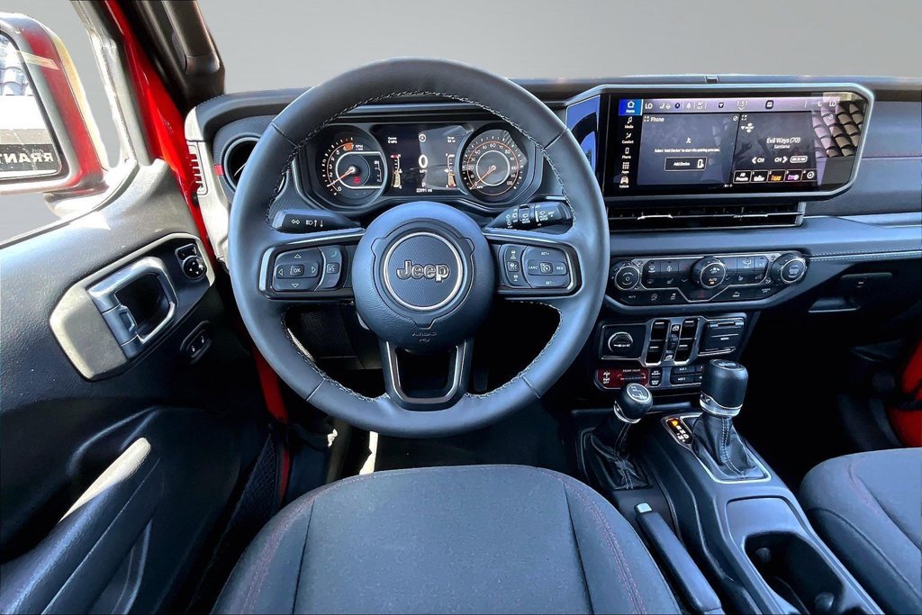 Certified 2025 Jeep Wrangler Unlimited Rubicon w/ Convenience Group AWD/4WD image 5