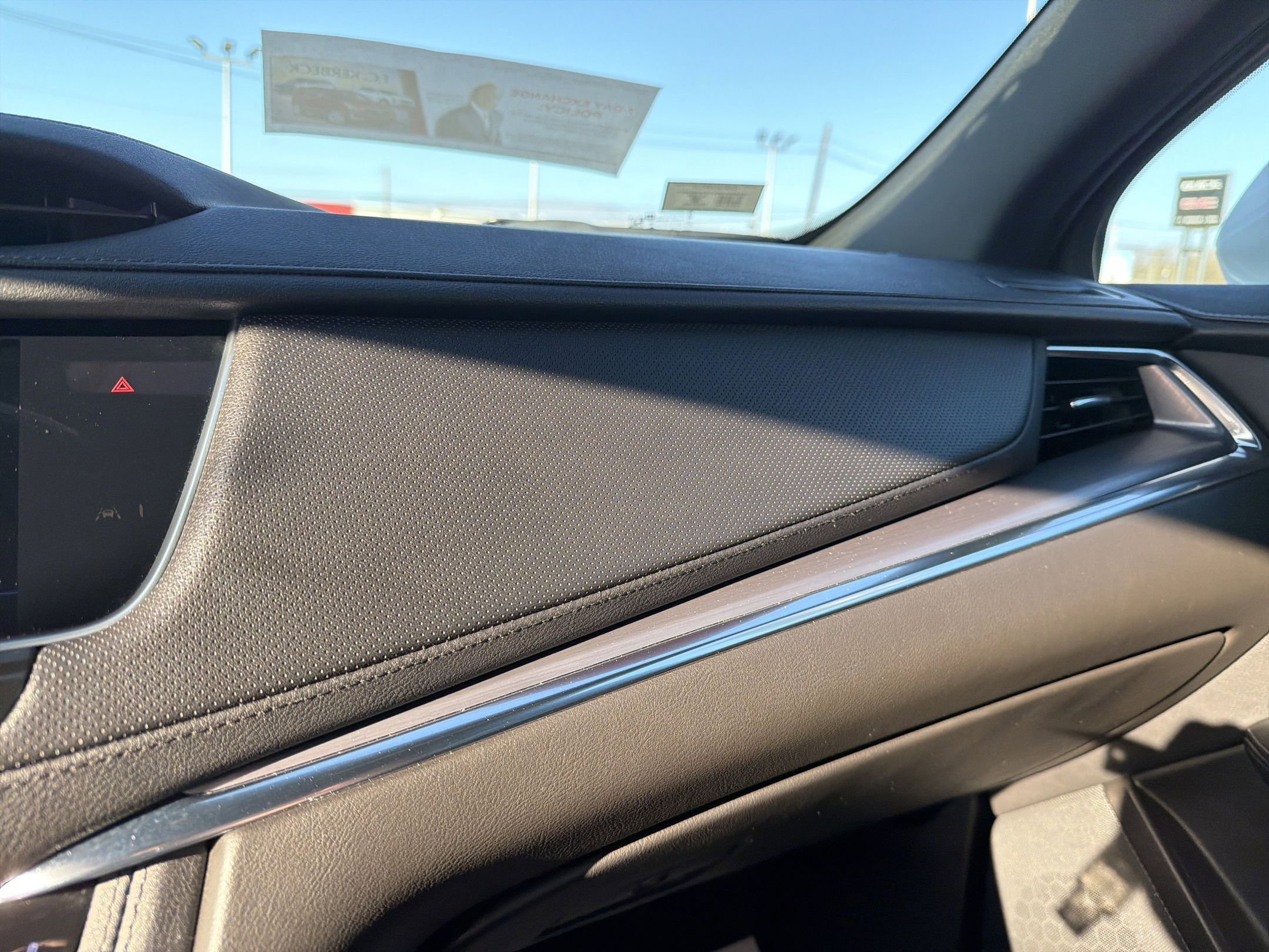 Certified 2022 Cadillac XT5 Luxury image 16