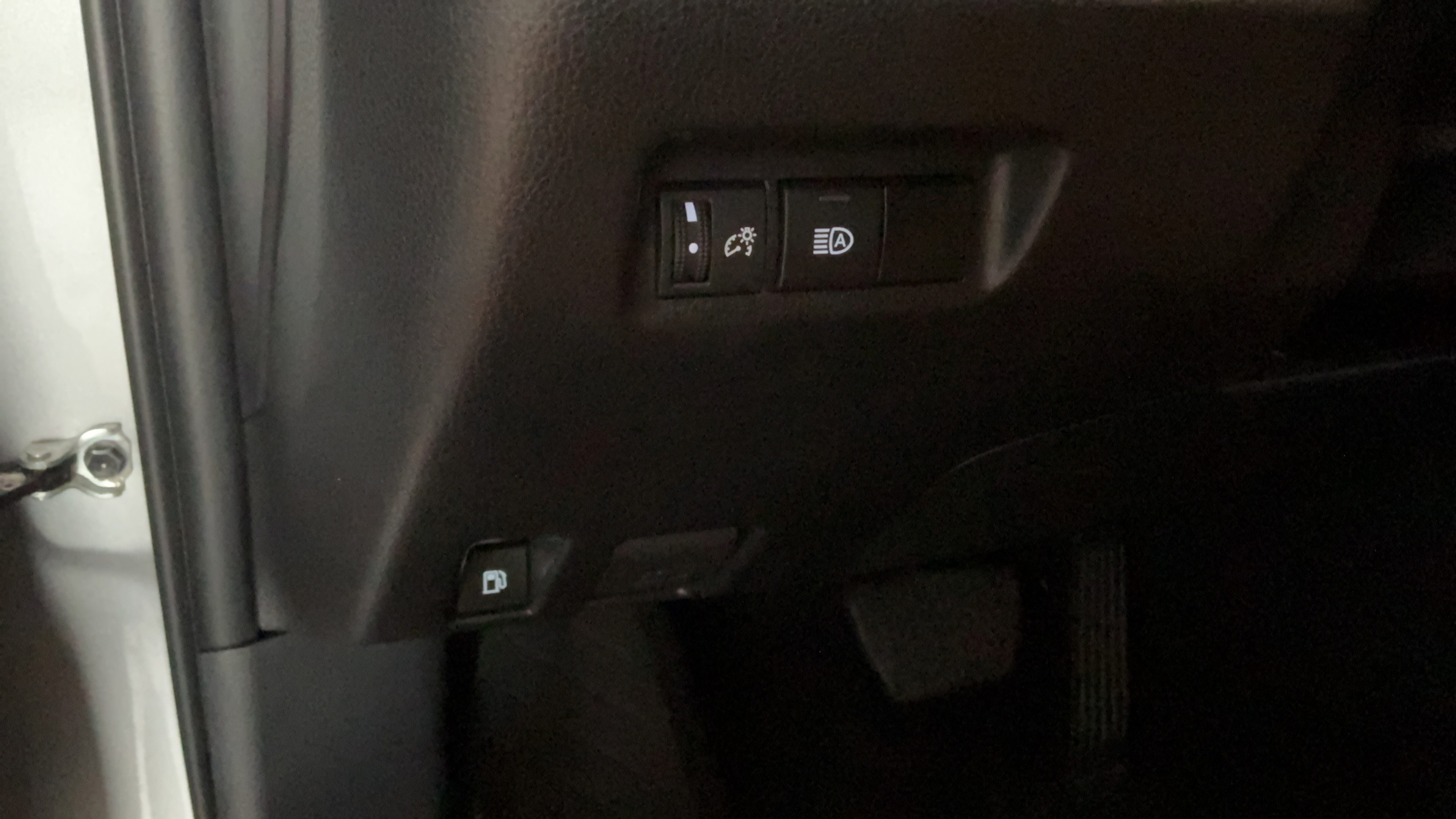 Certified 2025 Toyota RAV4 XLE AWD/4WD image 19