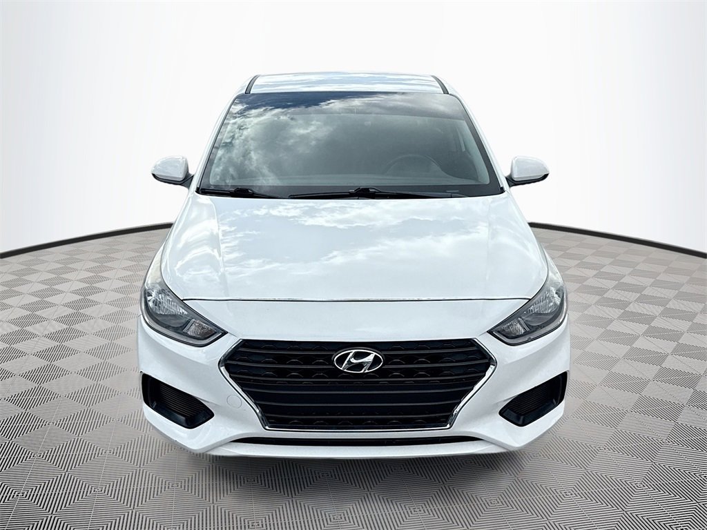 Used 2018 Hyundai Accent SE image 2