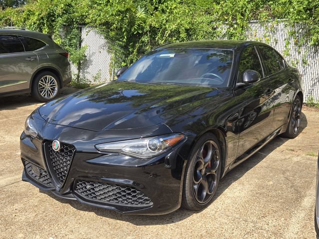 Used 2021 Alfa Romeo Giulia Ti Sport RWD image 15