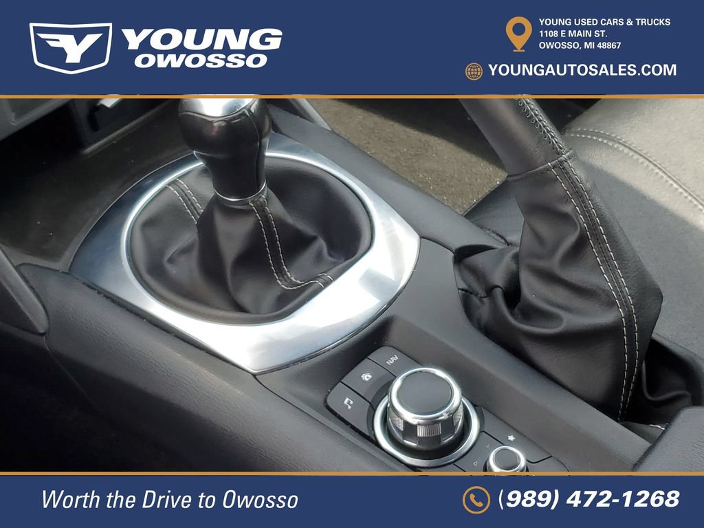 Used 2017 FIAT 124 Spider Classica RWD image 17