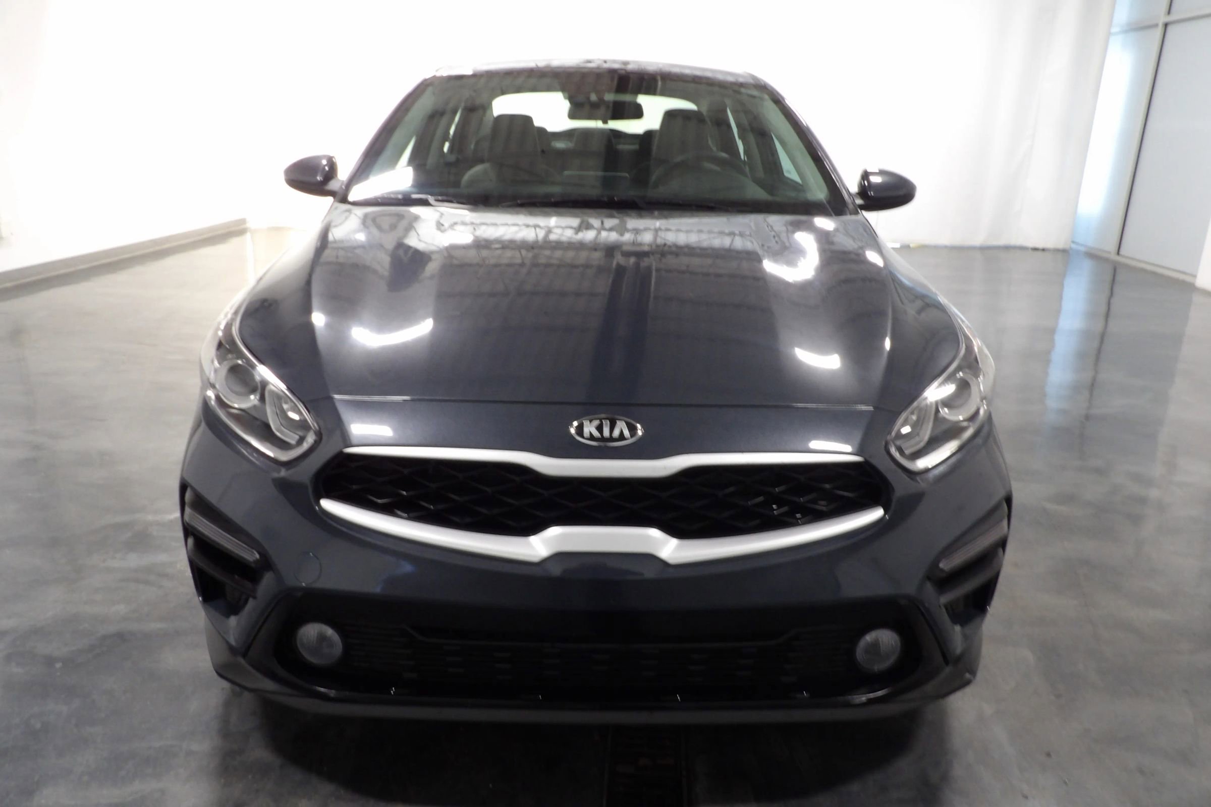 Used 2021 Kia Forte LXS image 2