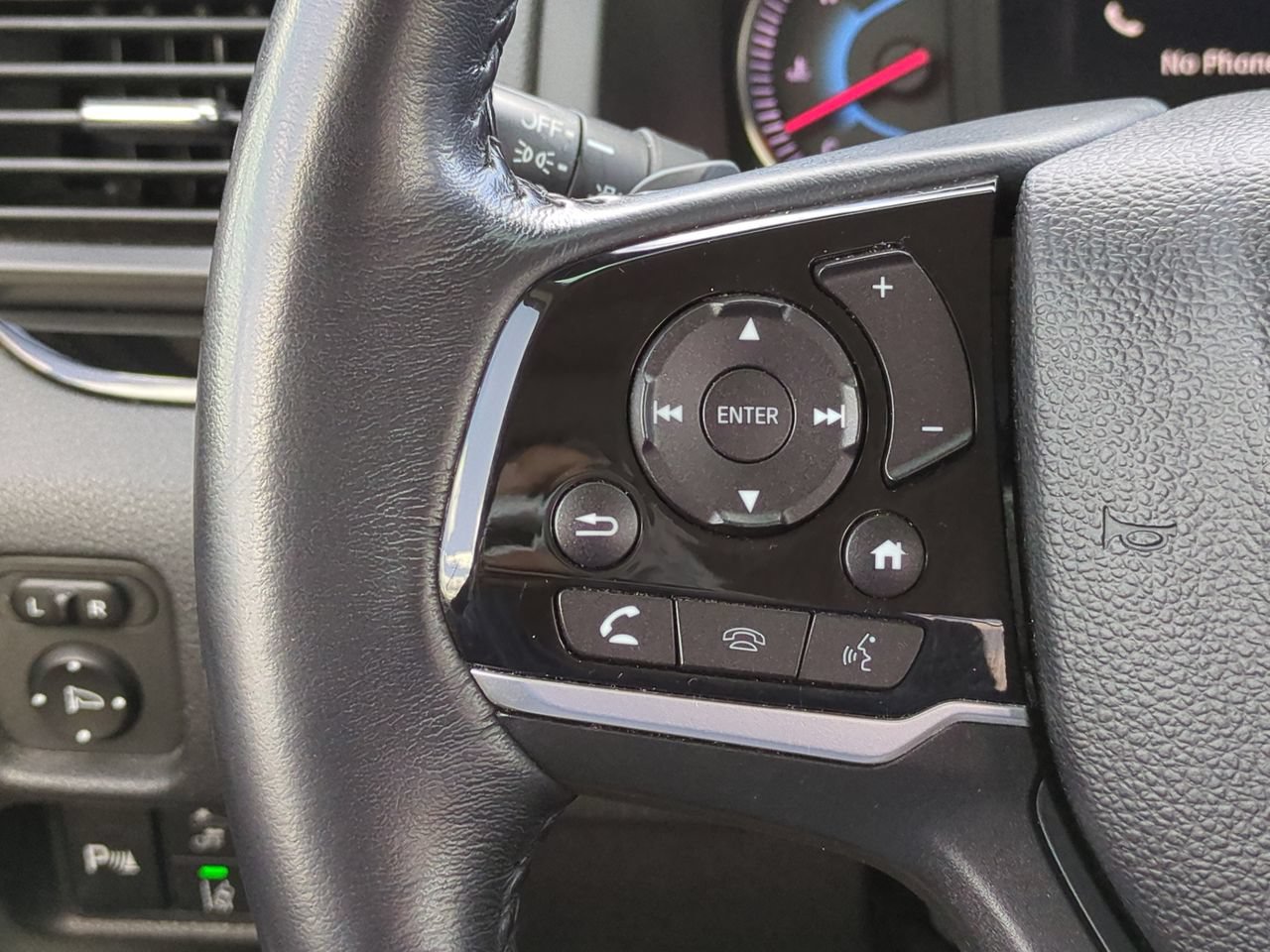 Used 2020 Honda Pilot Touring image 31