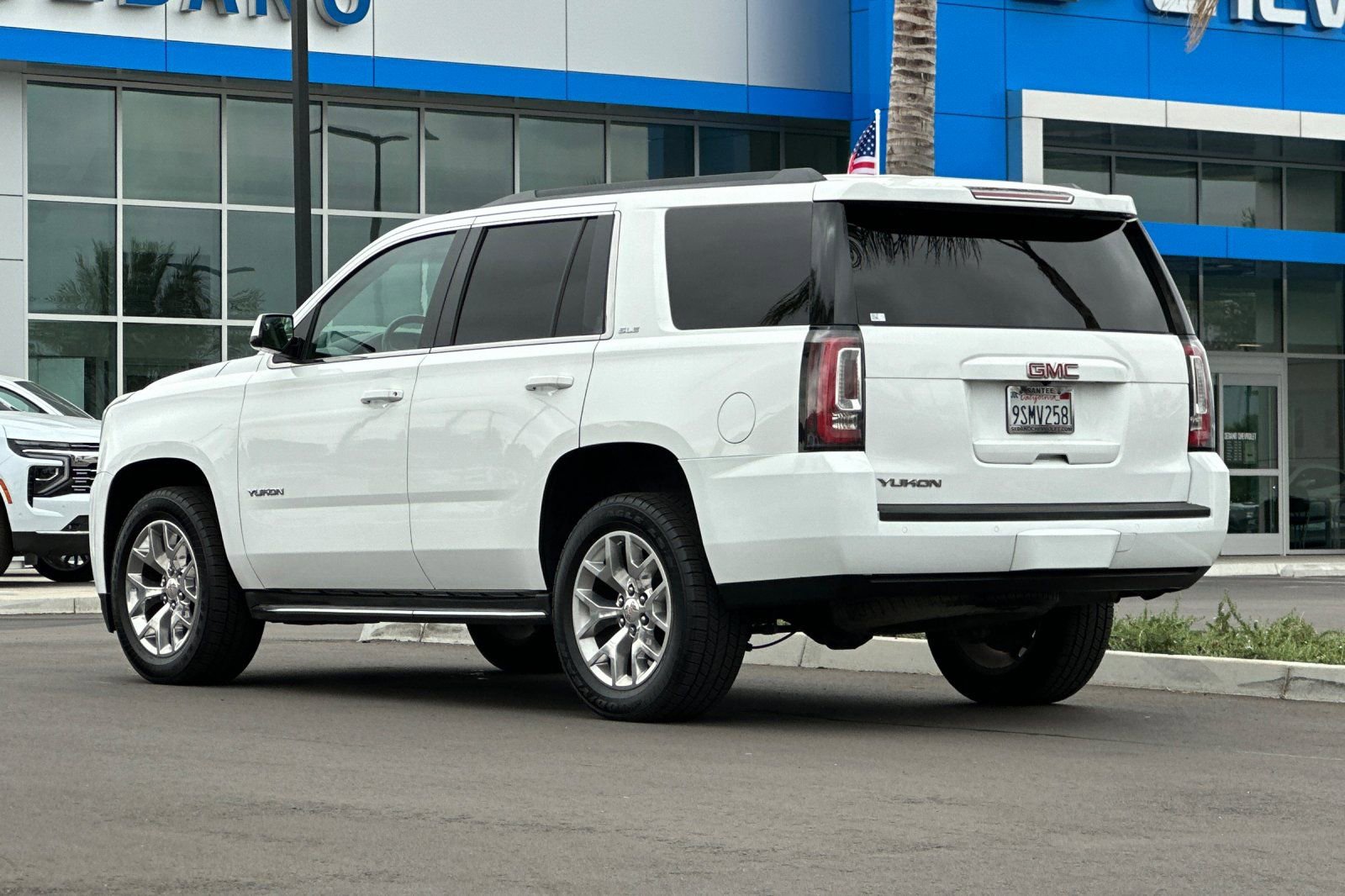 Used 2015 GMC Yukon SLE w/ Convenience Package image 6