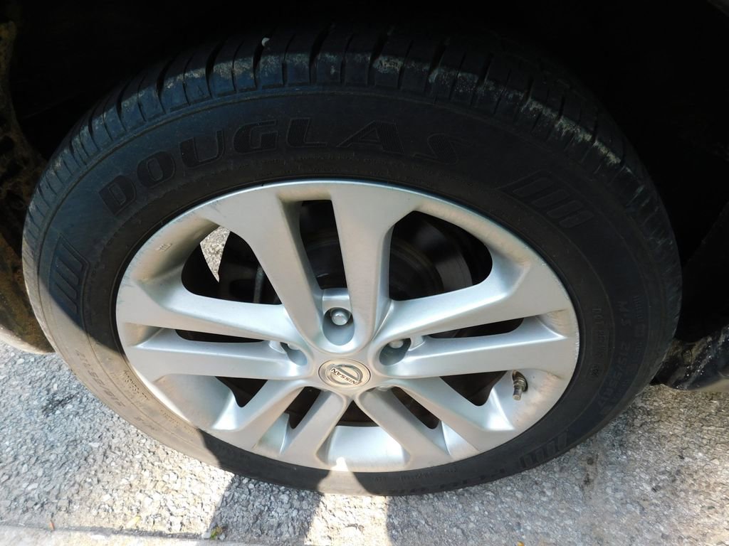 Used 2013 Nissan Juke SL AWD/4WD image 8
