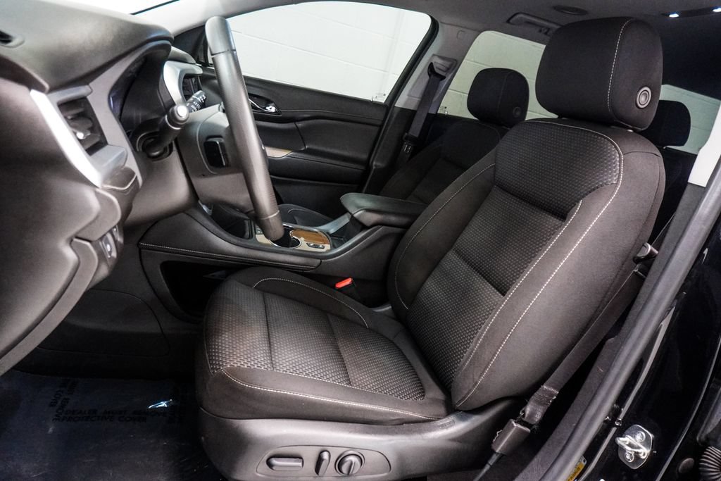 Used 2021 GMC Acadia SLE w/ Driver Convenience Package FWD image 6