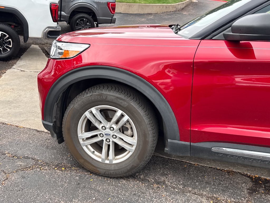 Certified 2020 Ford Explorer XLT RWD image 32
