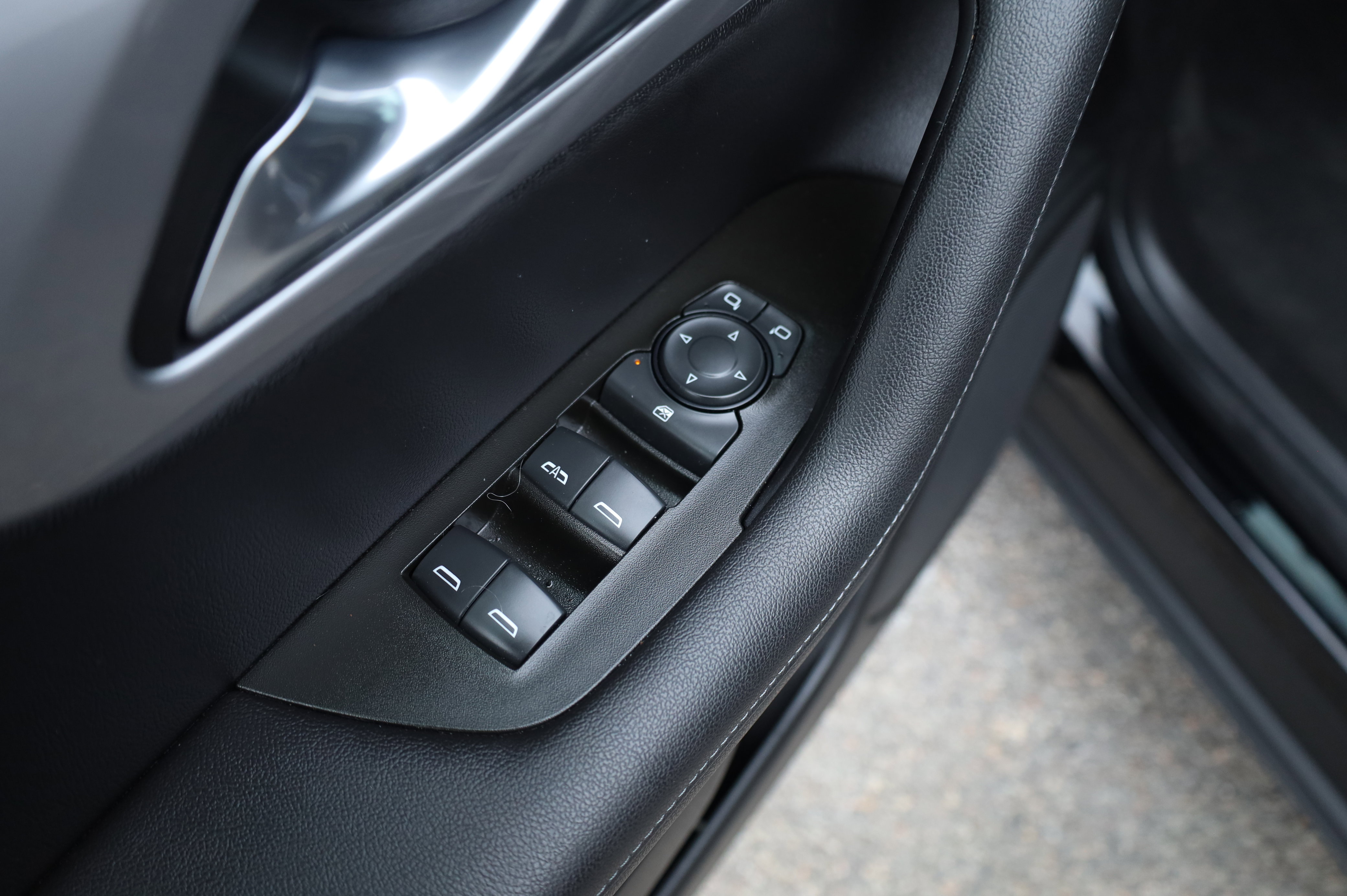 Used 2022 Chevrolet Blazer LT image 21