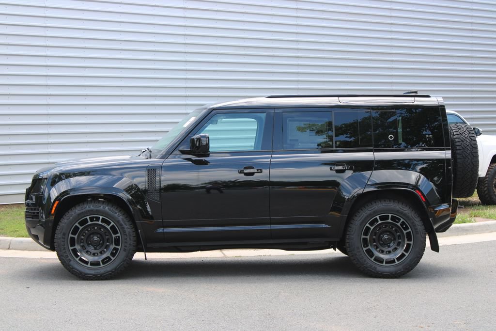 New 2026 Land Rover Defender 110 OCTA AWD/4WD image 2