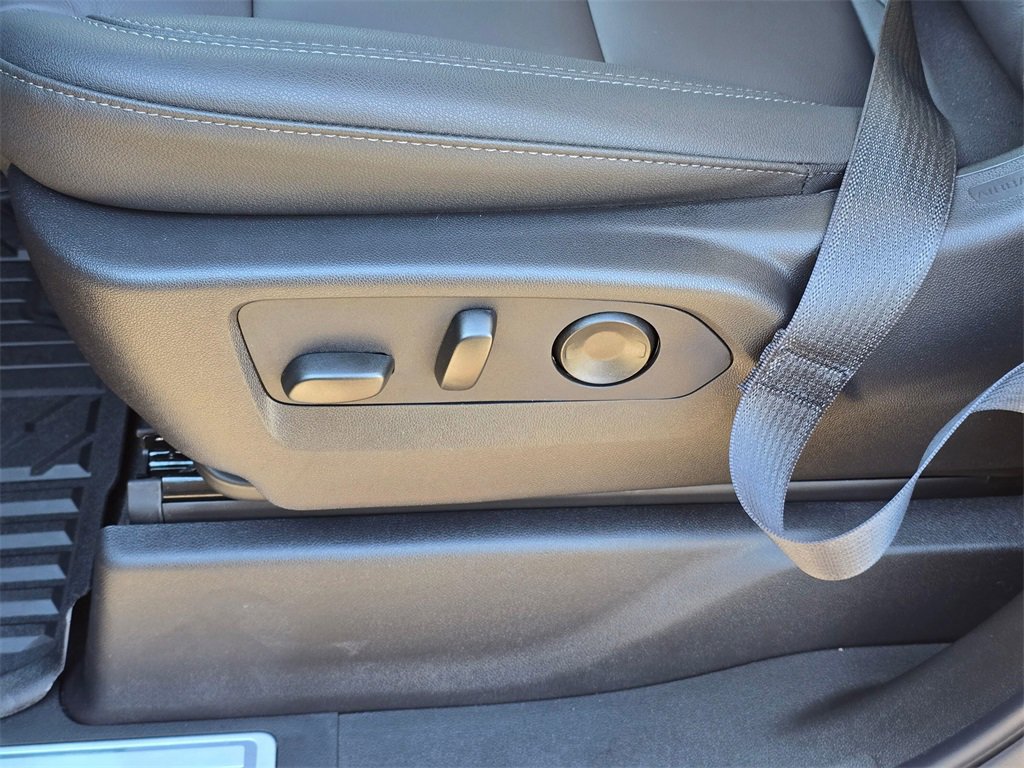 New 2026 Chevrolet Silverado 2500 LT image 24