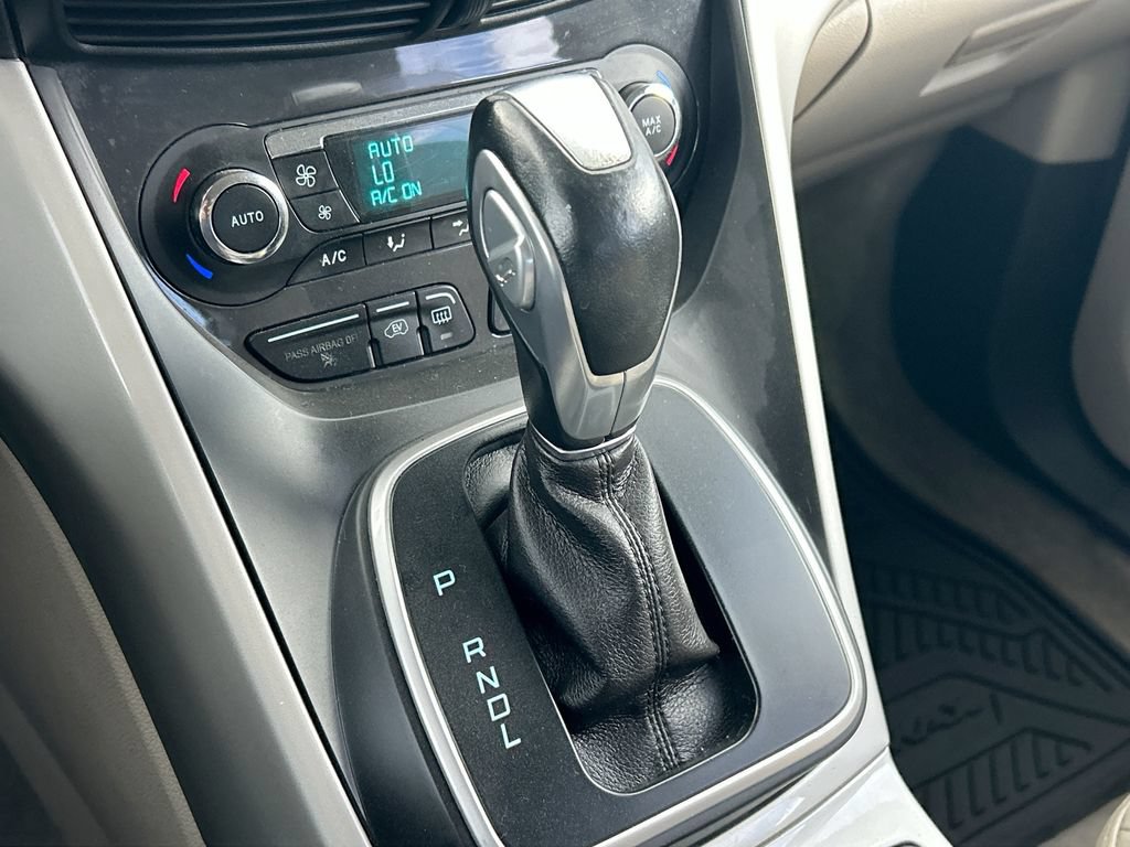 Used 2015 Ford C-MAX Energi SEL w/ Equipment Group 301A FWD image 20