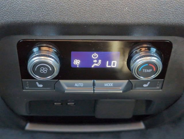 Used 2024 GMC Acadia Denali image 22