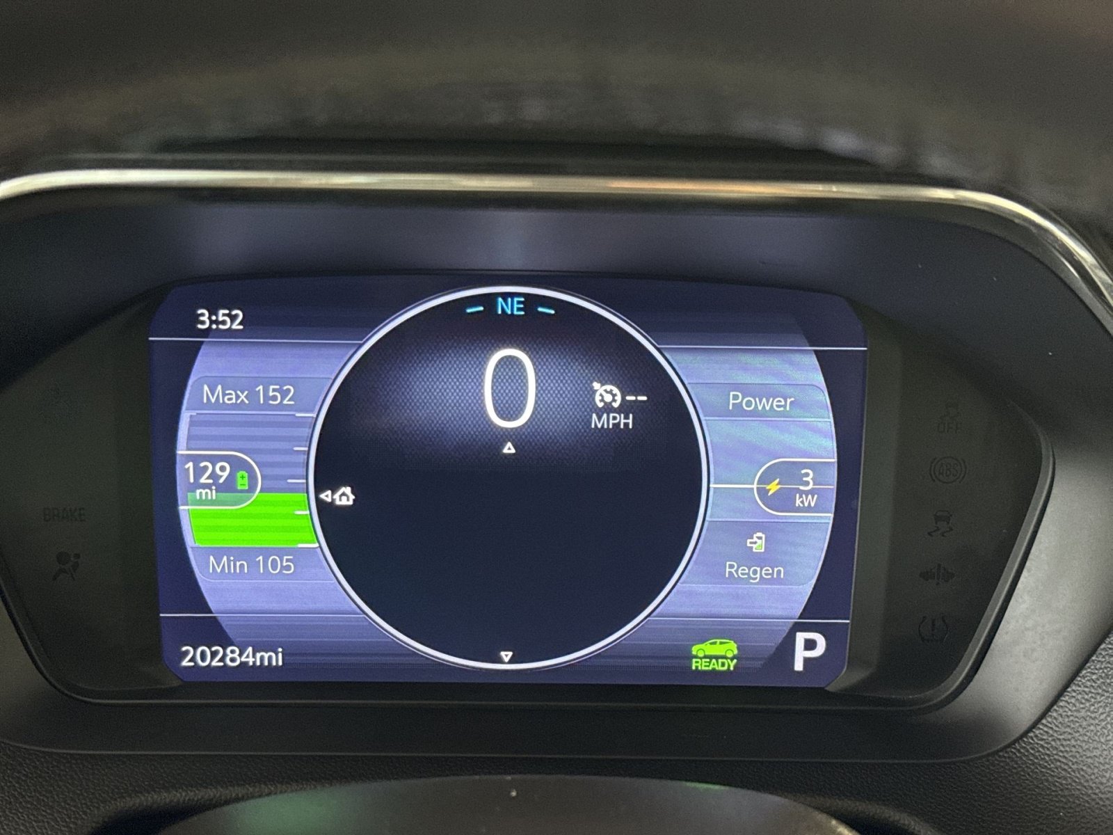 Used 2023 Chevrolet Bolt EUV LT w/ Comfort Package FWD image 18