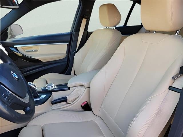 Used 2018 BMW 330i Sedan RWD image 19