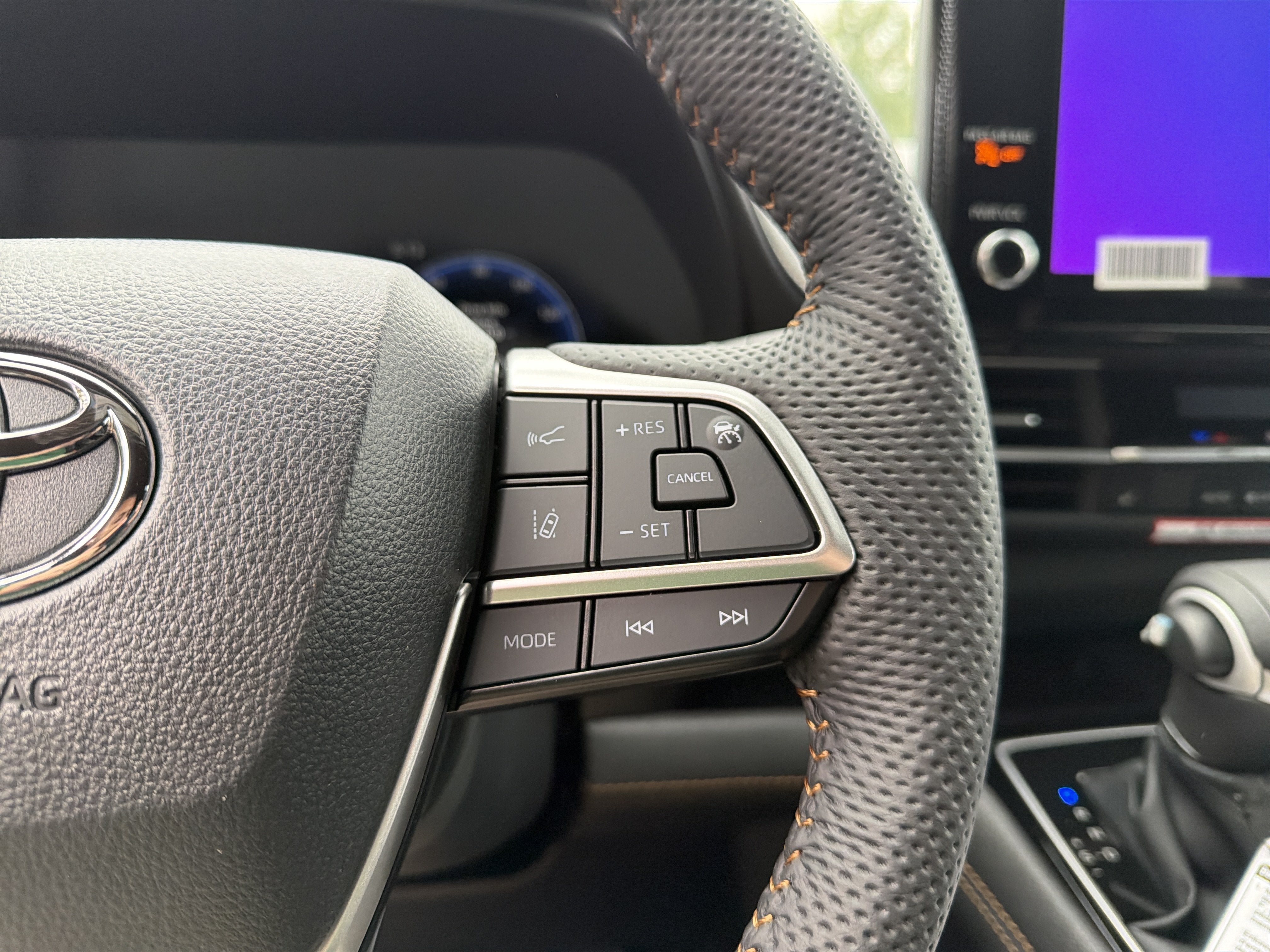 New 2026 Toyota Sienna AWD image 17
