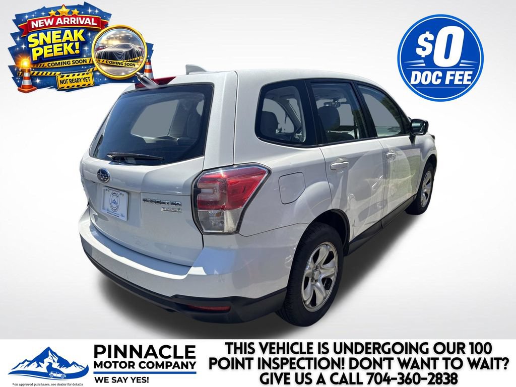 Used 2017 Subaru Forester 2.5i AWD/4WD image 3