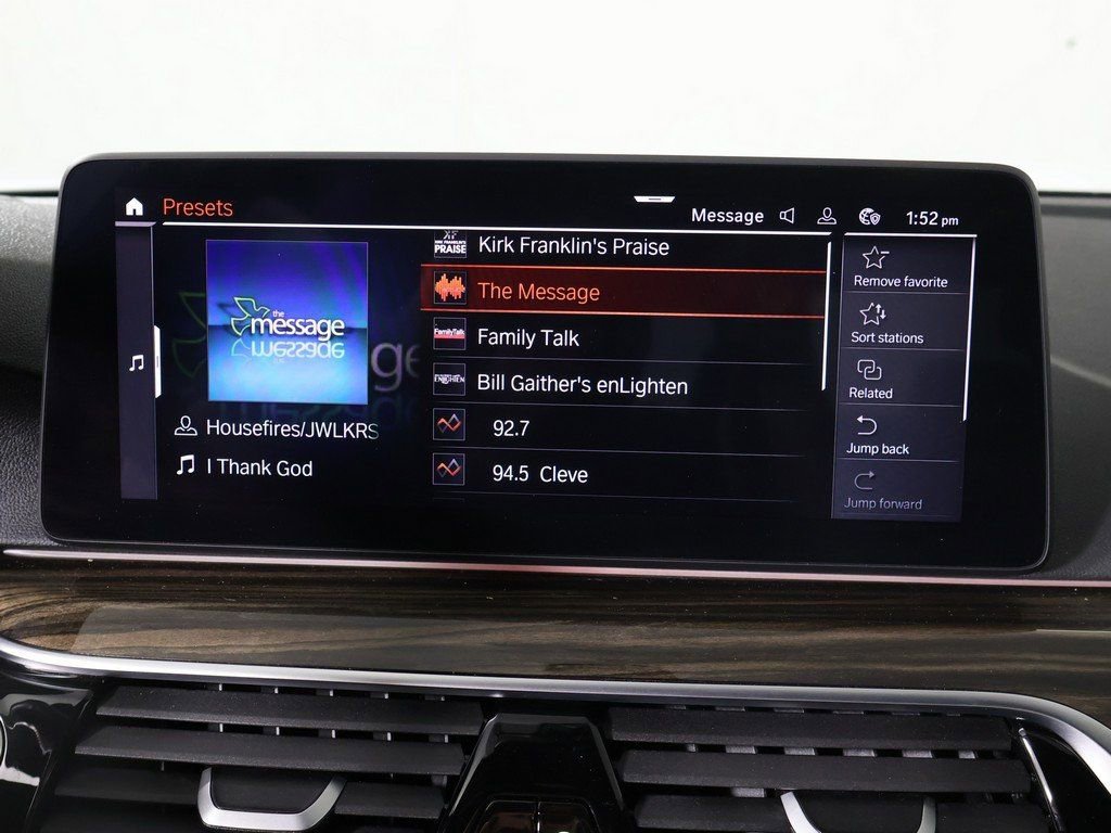 Used 2022 BMW 530i xDrive w/ Premium Package image 45