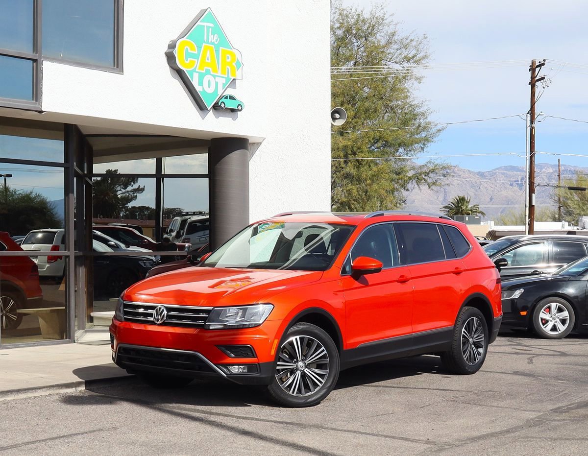 Used 2019 Volkswagen Tiguan SEL AWD/4WD image 2