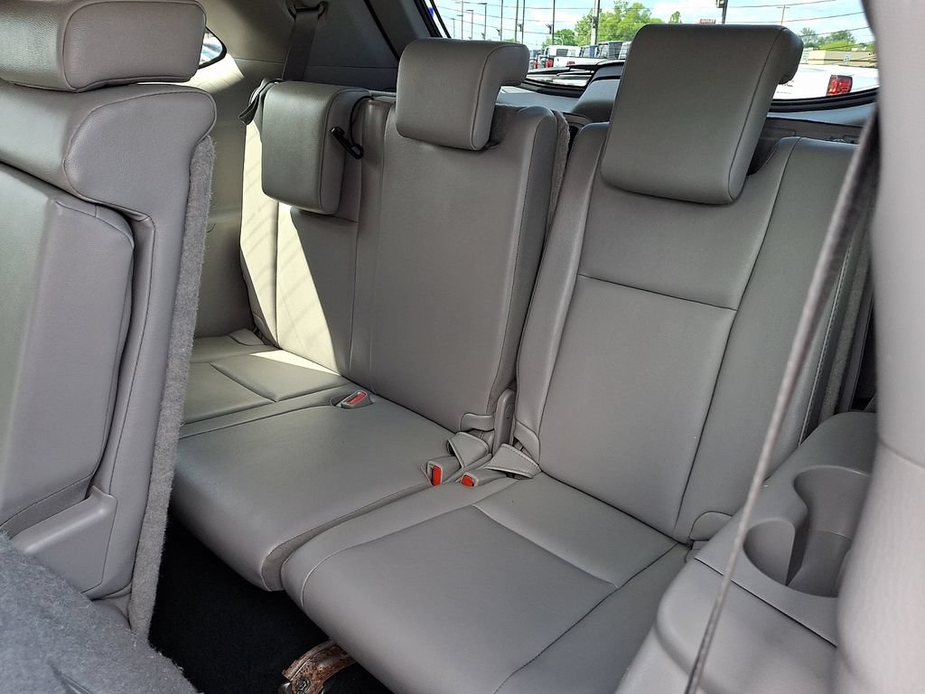 Used 2019 Toyota Highlander XLE AWD/4WD image 11