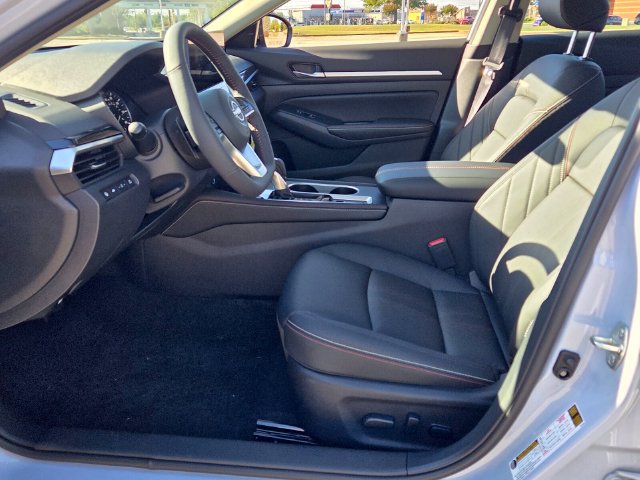 New 2026 Nissan Altima 2.5 SR w/ SR Premium Package FWD image 5
