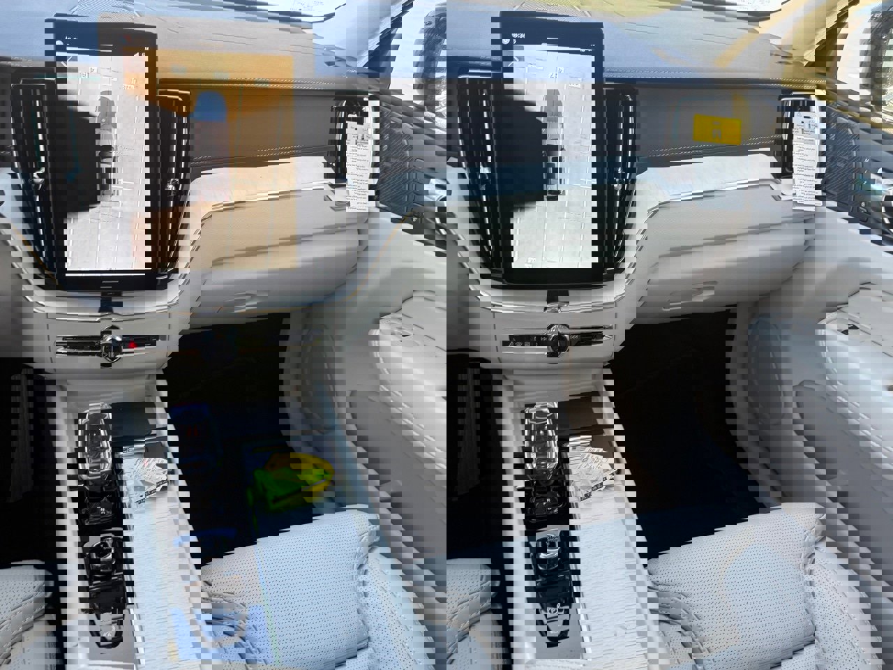 New 2026 Volvo XC60 T8 Ultra w/ Protection Package Premier image 13