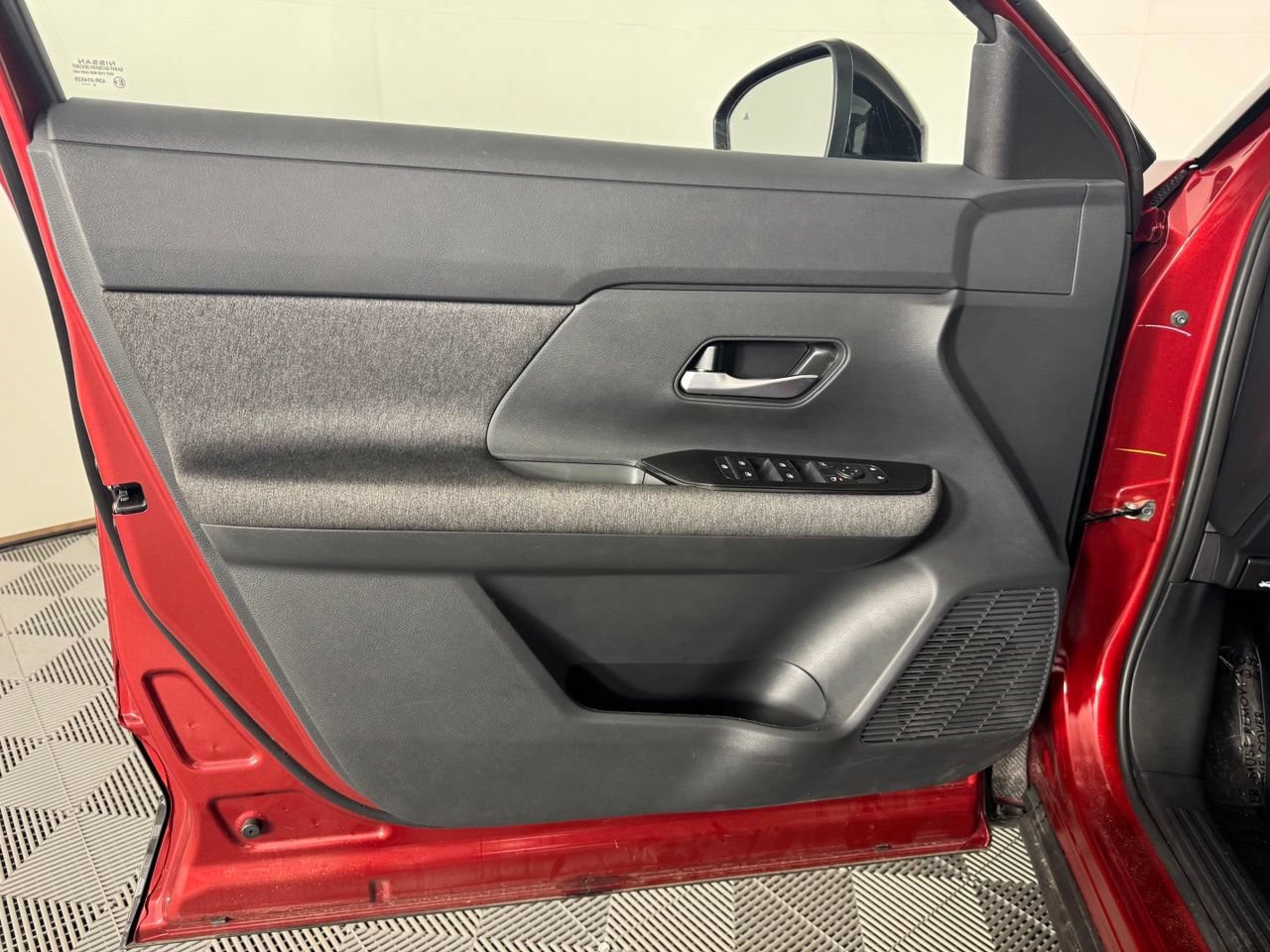 Used 2026 Nissan Kicks SV FWD image 9
