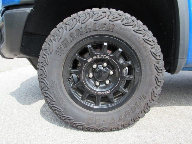 Used 2024 GMC Sierra 1500 AT4X w/ AT4X AEV Edition image 9