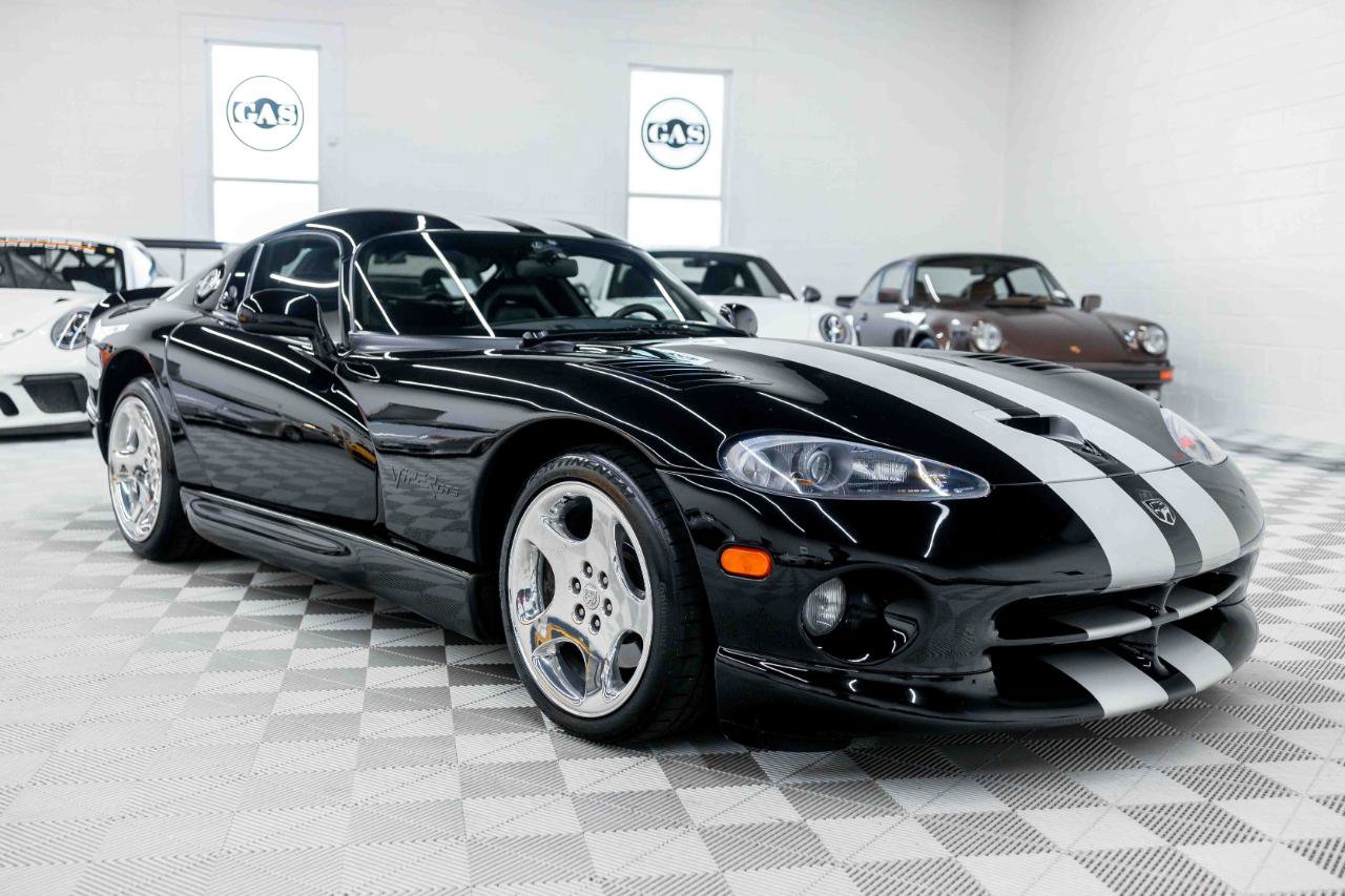 Used 2000 Dodge Viper GTS RWD image 5
