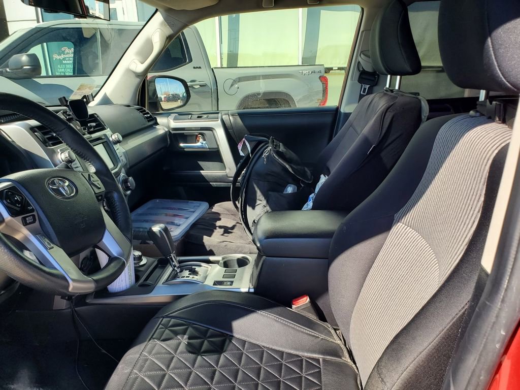 Used 2015 Toyota 4Runner SR5 image 10