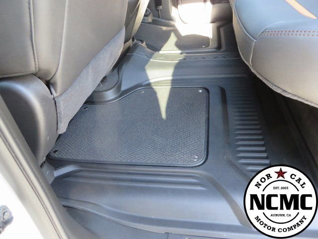 Used 2025 GMC Sierra 1500 AT4 image 46