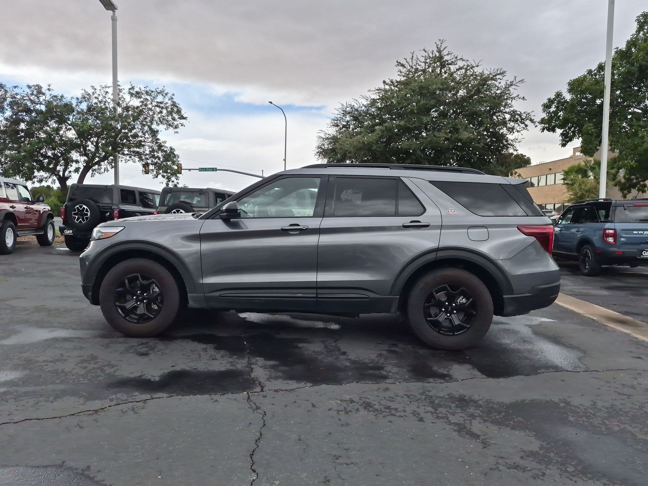 Certified 2024 Ford Explorer Timberline w/ Timberline Technology Package AWD/4WD image 9