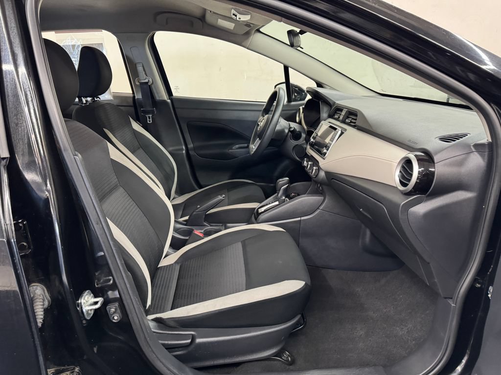 Used 2021 Nissan Versa SV FWD image 28