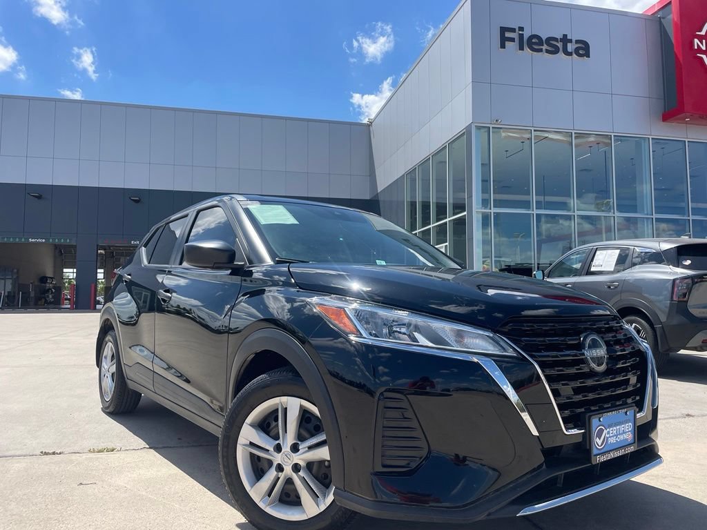 Certified 2025 Nissan Kicks Play S FWD image 1