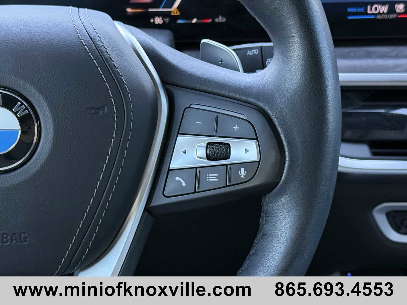 Used 2024 BMW X5 sDrive40i w/ Premium Package image 17