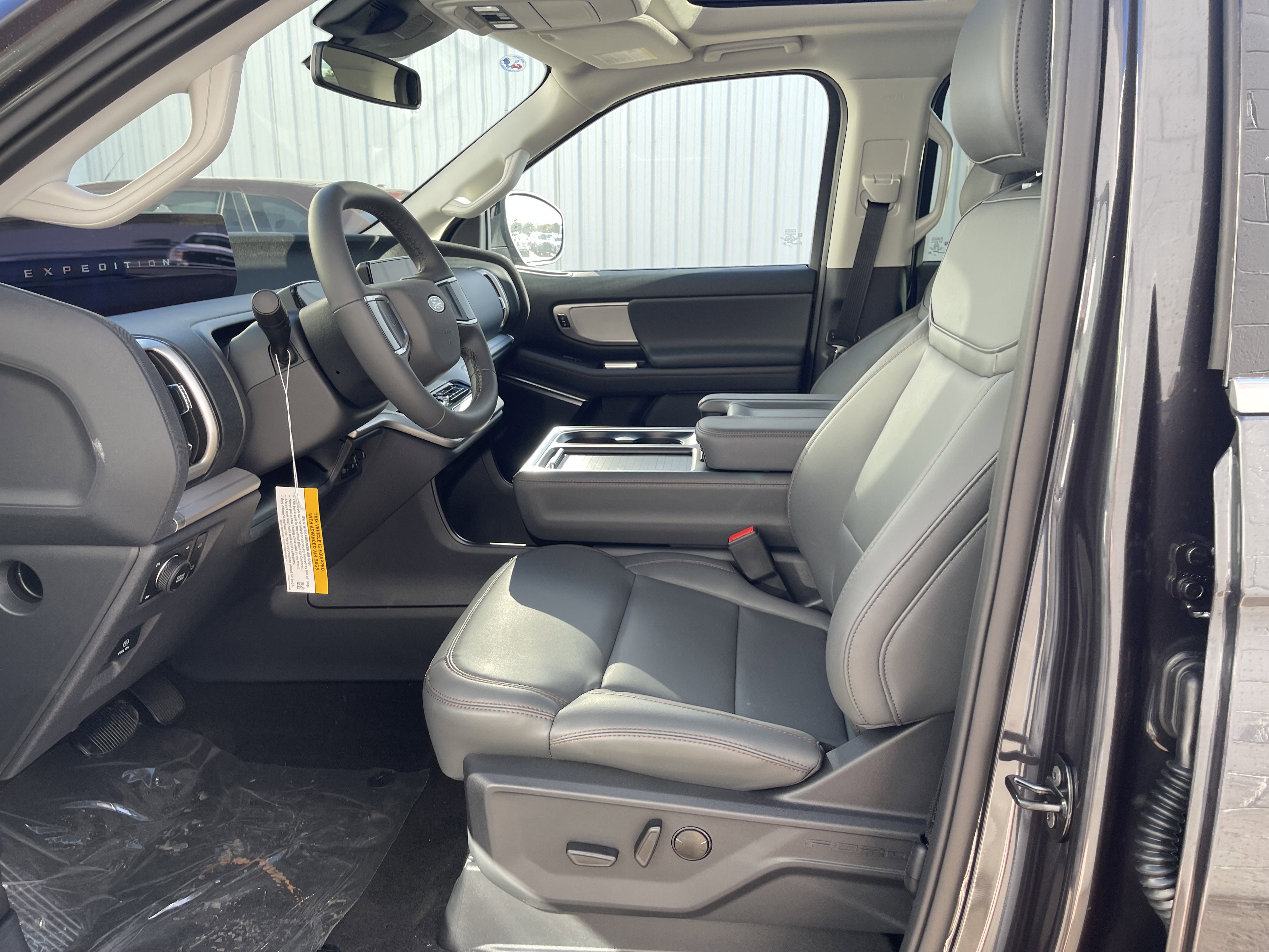 New 2025 Ford Expedition Max Active image 9