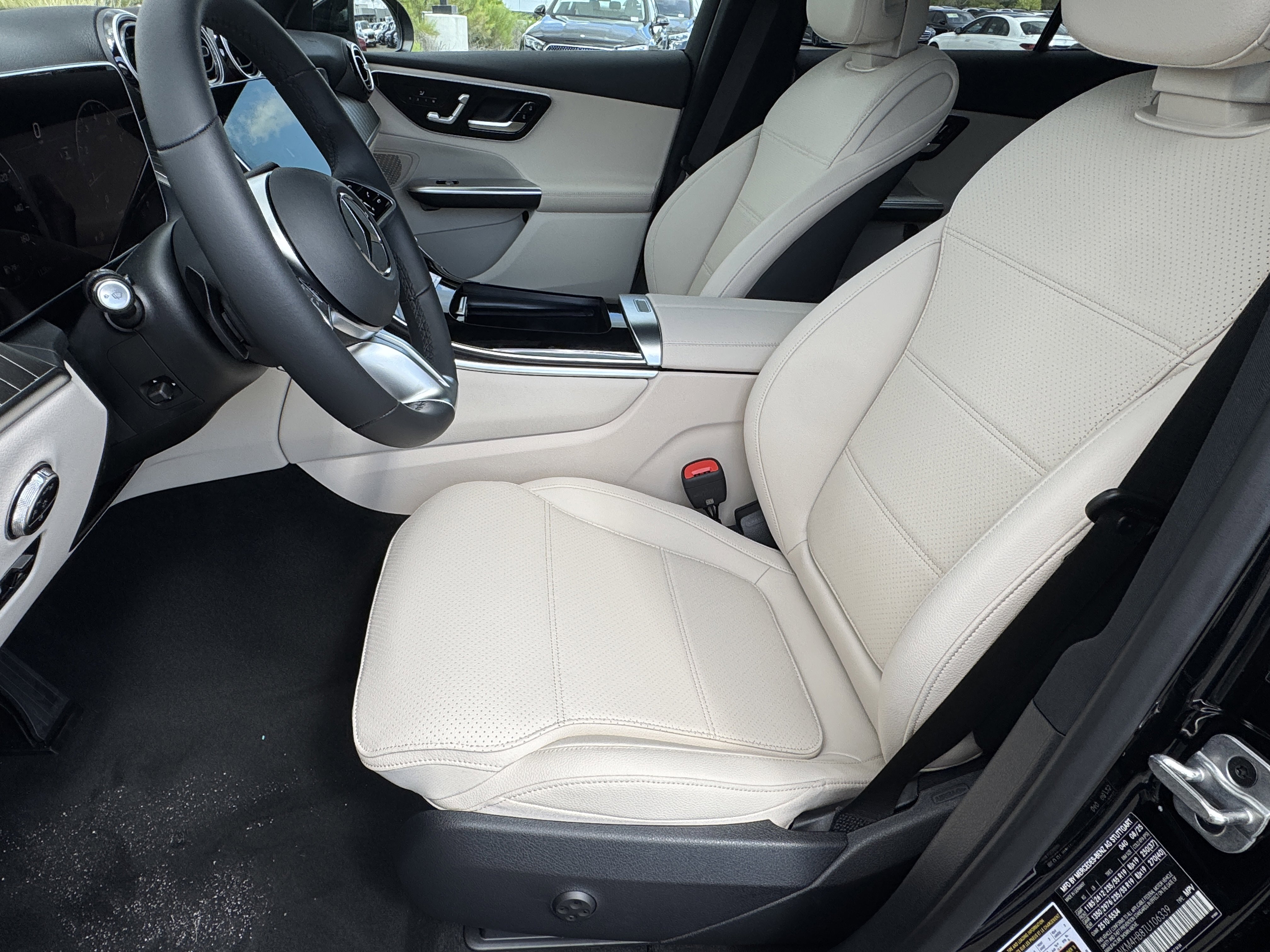 New 2026 Mercedes-Benz GLC 300 4MATIC image 18