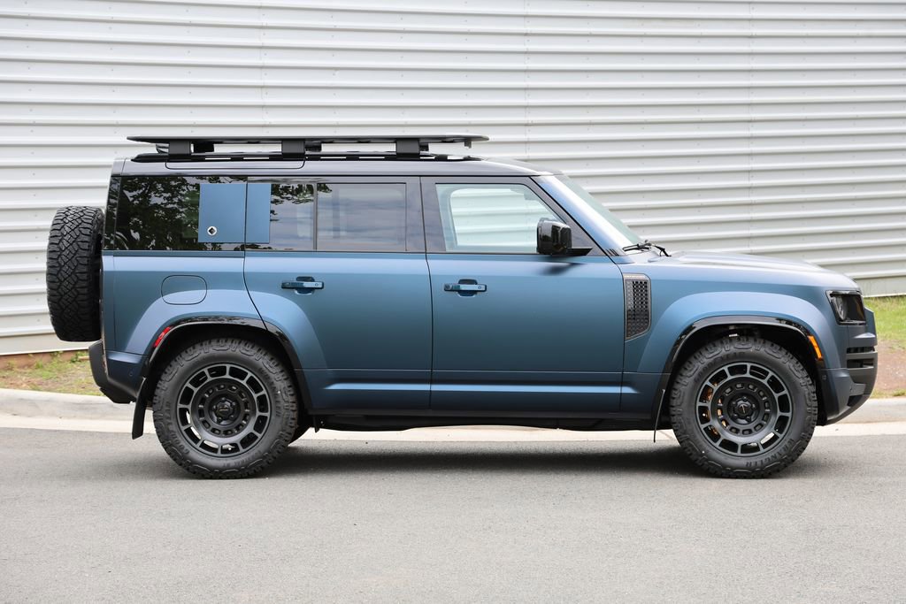 New 2026 Land Rover Defender 110 OCTA AWD/4WD image 4