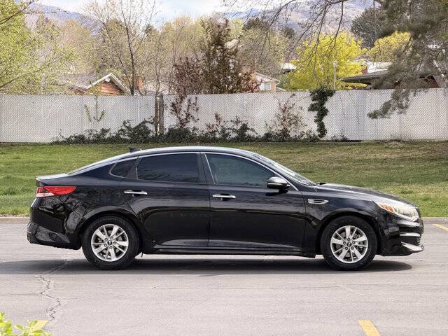 Used 2018 Kia Optima LX image 3