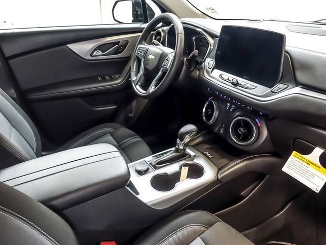 Certified 2024 Chevrolet Blazer LT w/ Convenience Package FWD image 30