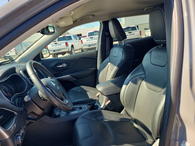 Used 2021 Jeep Cherokee Latitude Lux w/ Comfort/Convenience Group AWD/4WD image 8