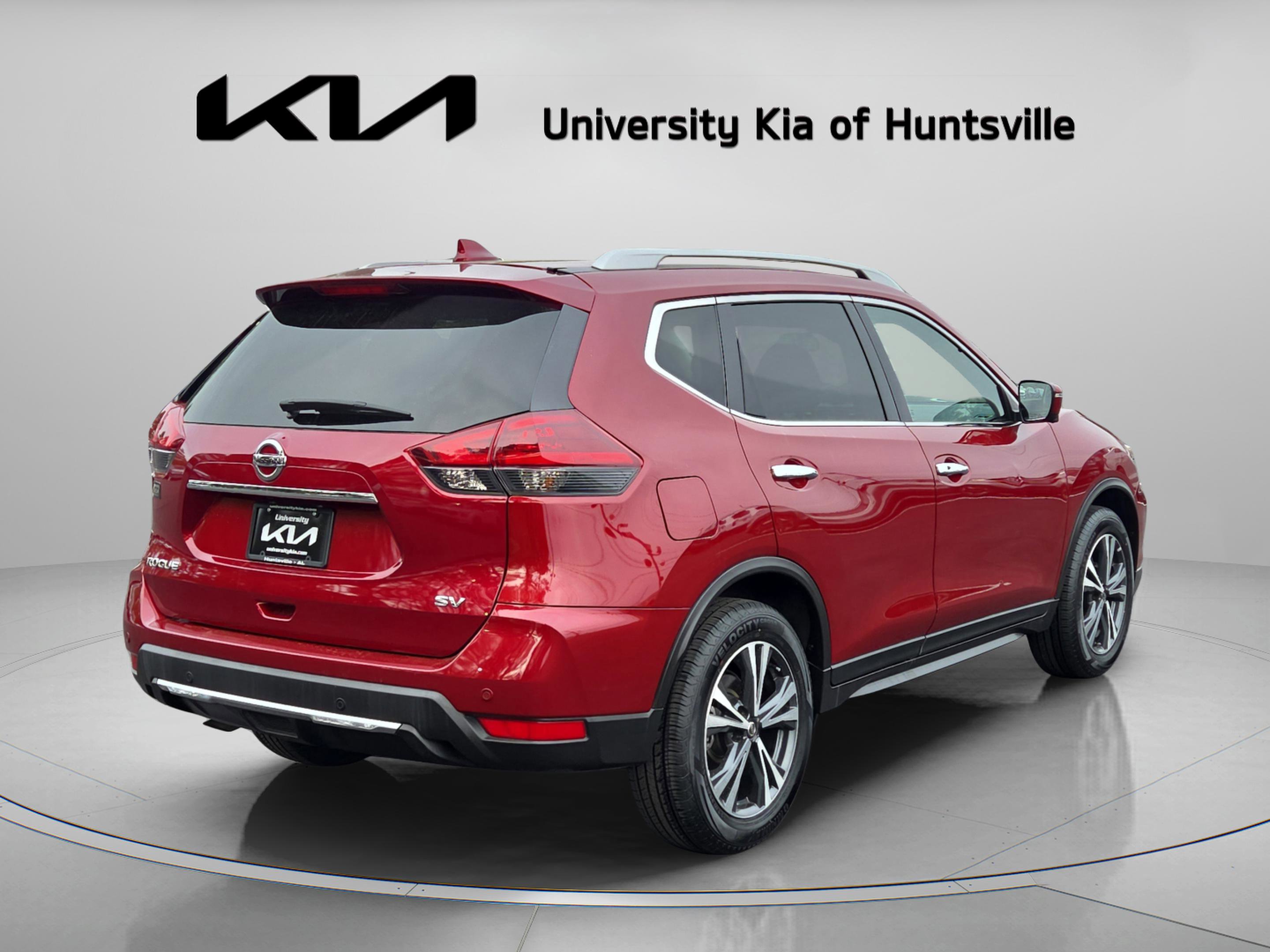 Used 2020 Nissan Rogue SV w/ Premium Package image 7
