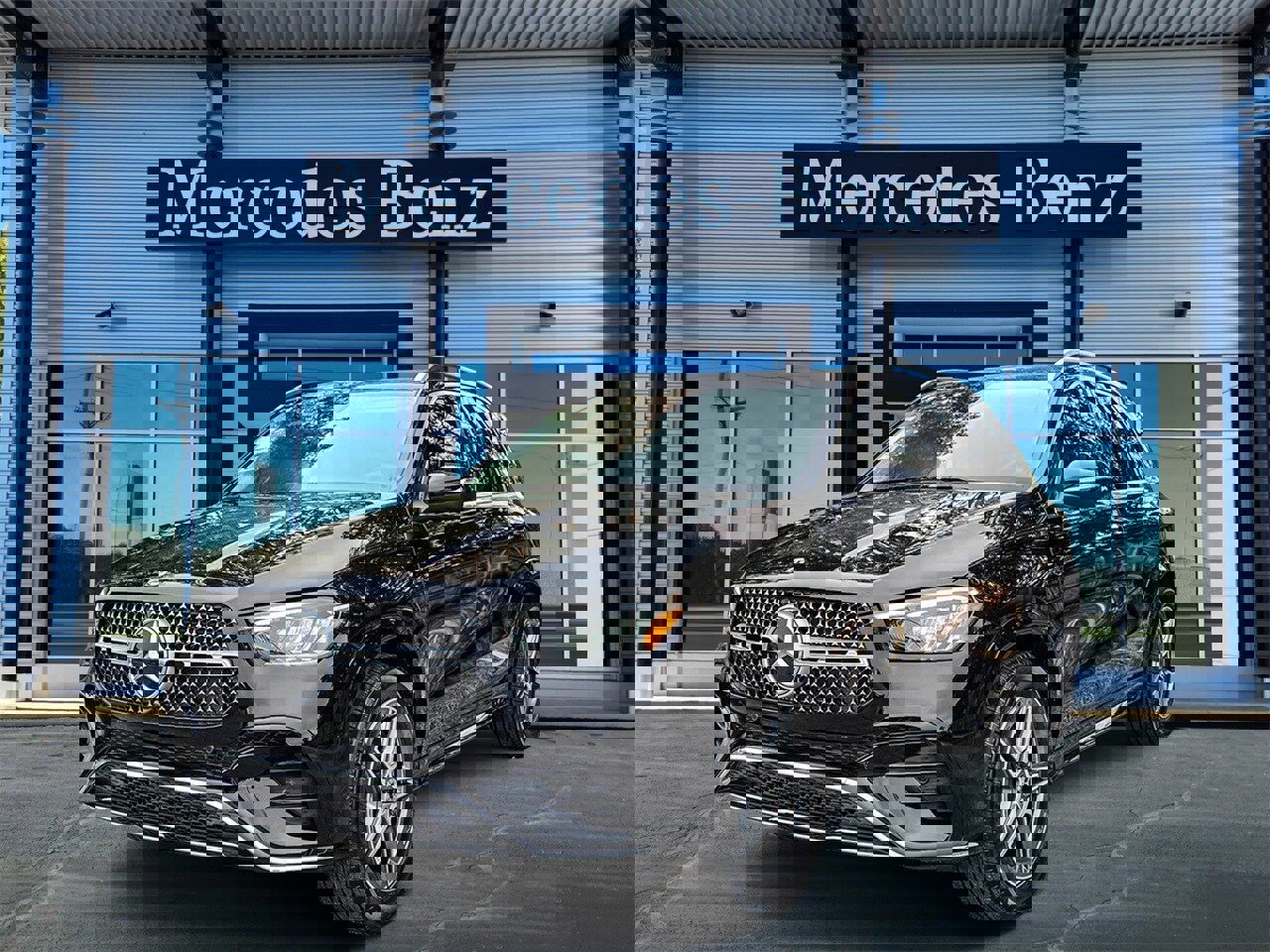 New 2026 Mercedes-Benz GLE 450 4MATIC image 3